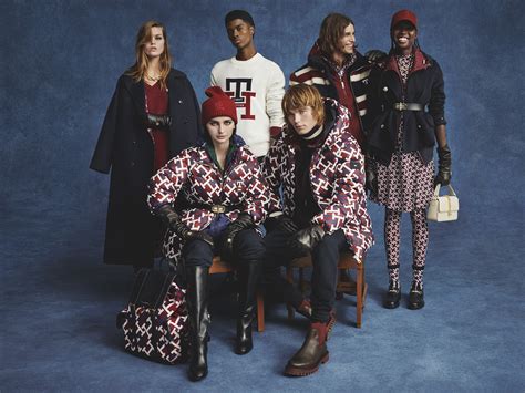 elementos visuales tommy hilfiger|More.